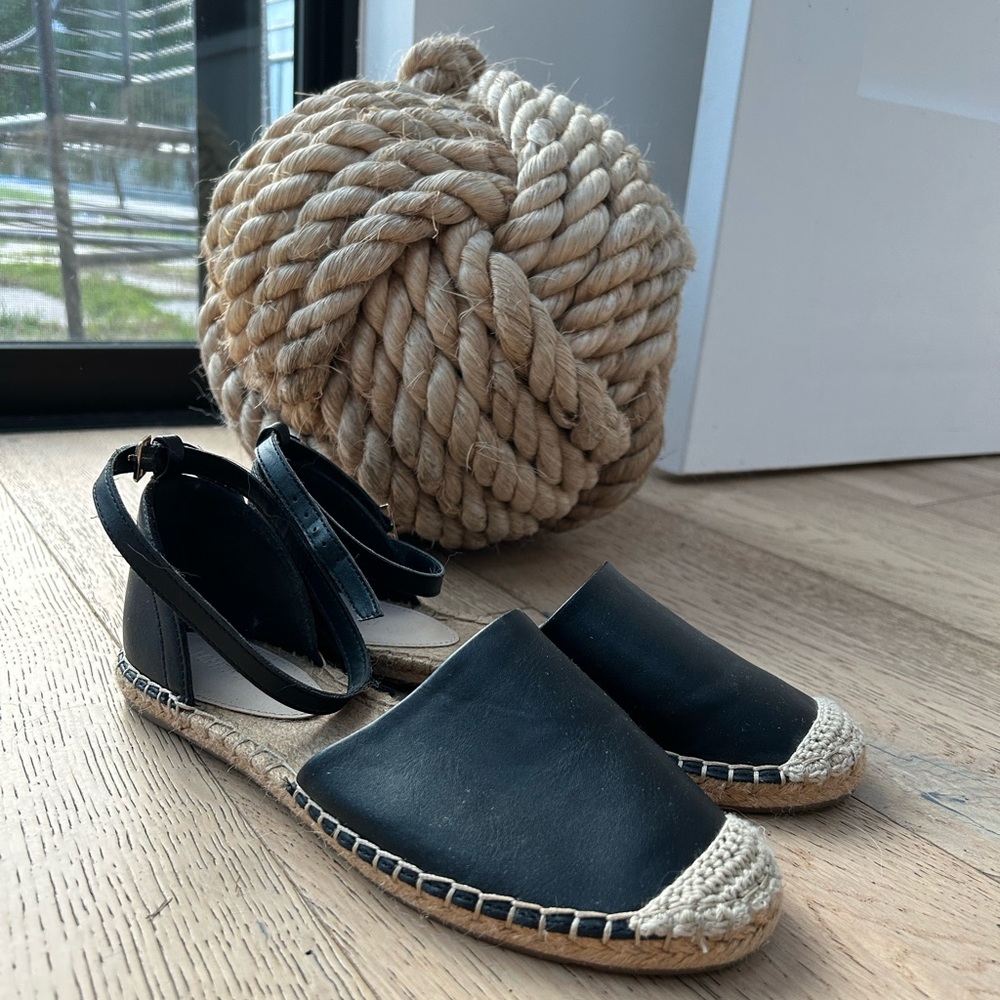 Adorable Black Espadrilles - Size 7